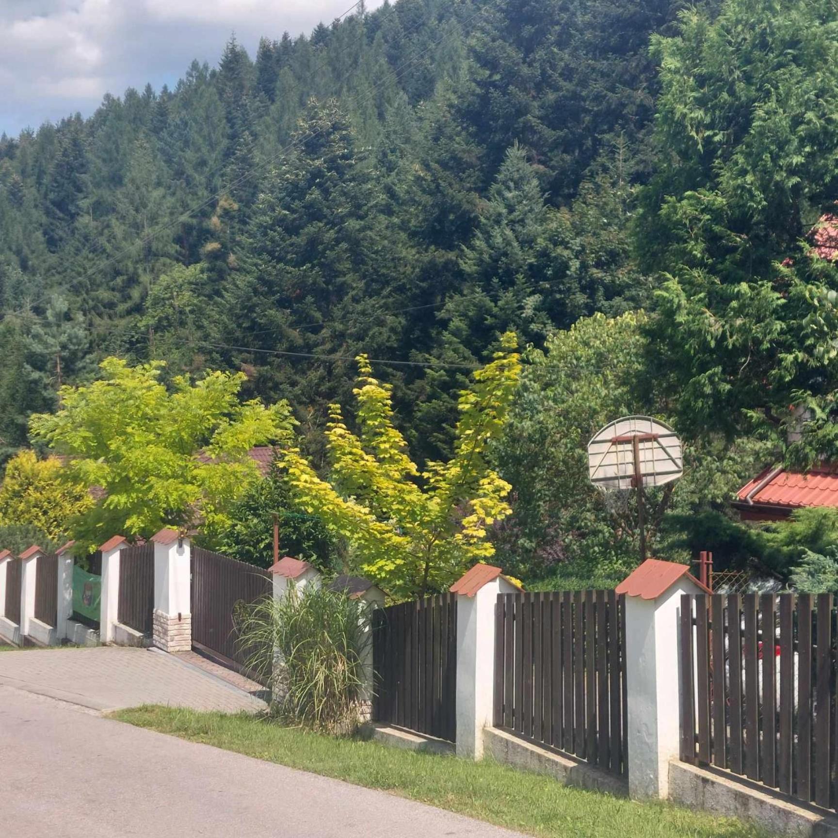 Beskidzka Apartments Суха-Бескидзка Экстерьер фото